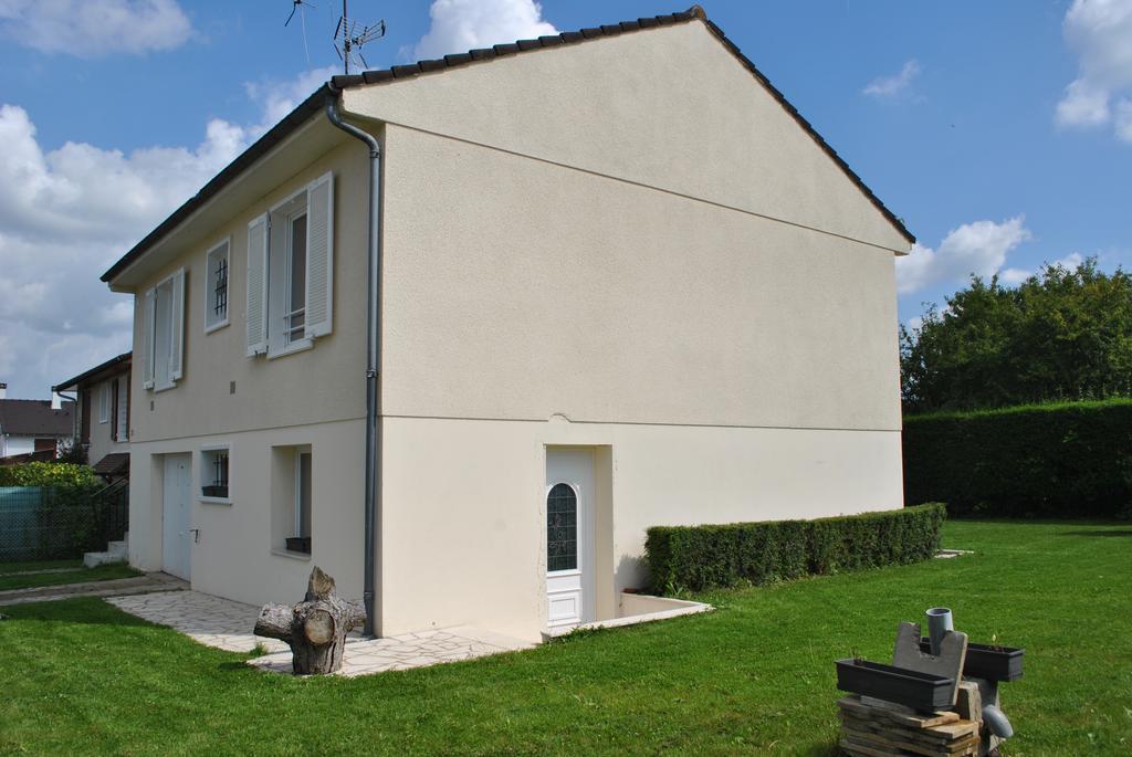2 Bed House Near Disneyland Paris Montry Exteriör bild